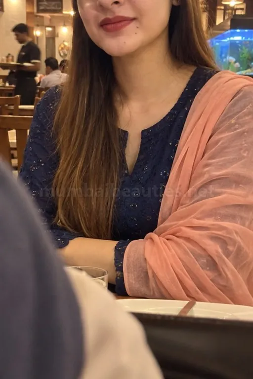 Hasina, 27, VIP Companion call girl in Mumbai, photo 2 of 4